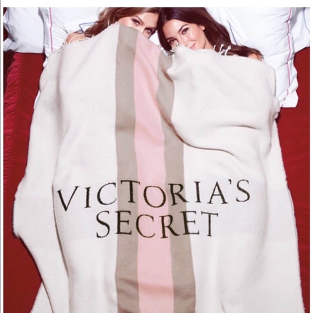 Victoria secret logo throw