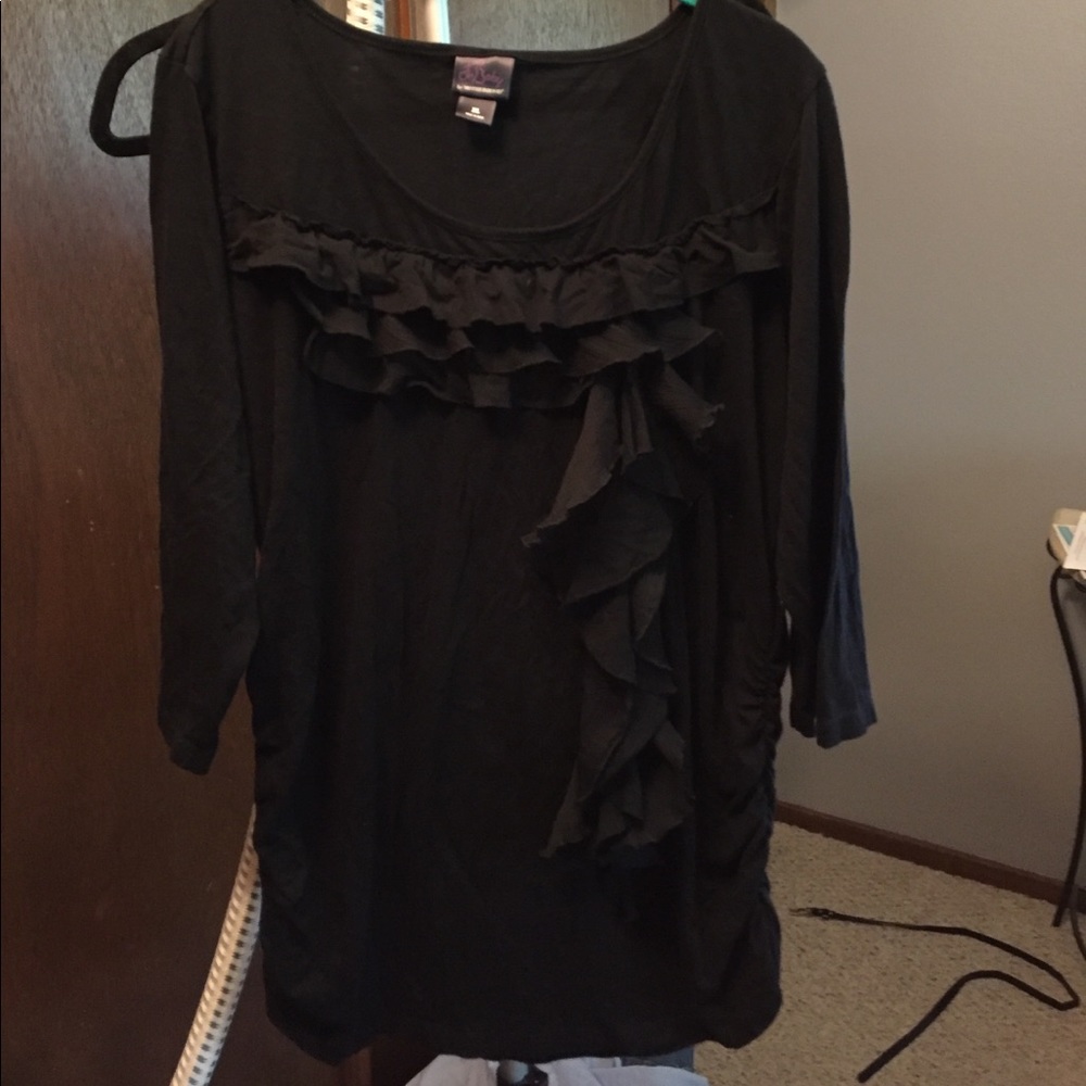 Oh baby by motherhood top.