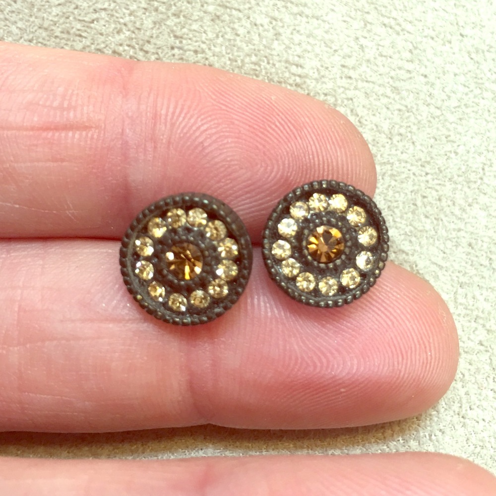 Shiny studs
