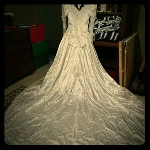 Vintage wedding gown