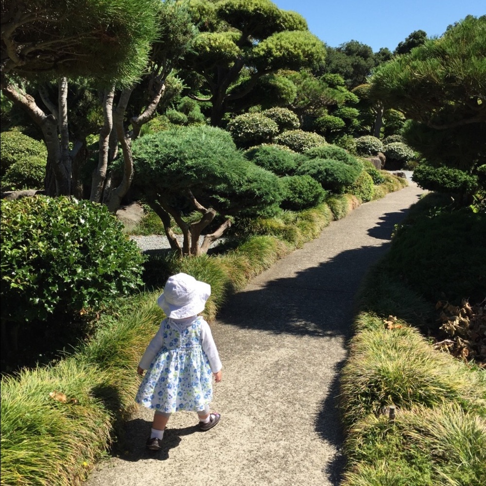 Meet your Posher, Agnes