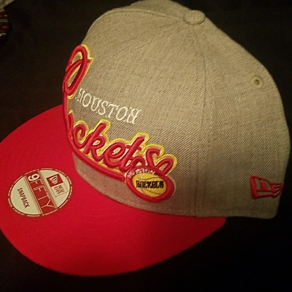 Snapback - Picture 3 of 3