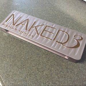 Naked palette