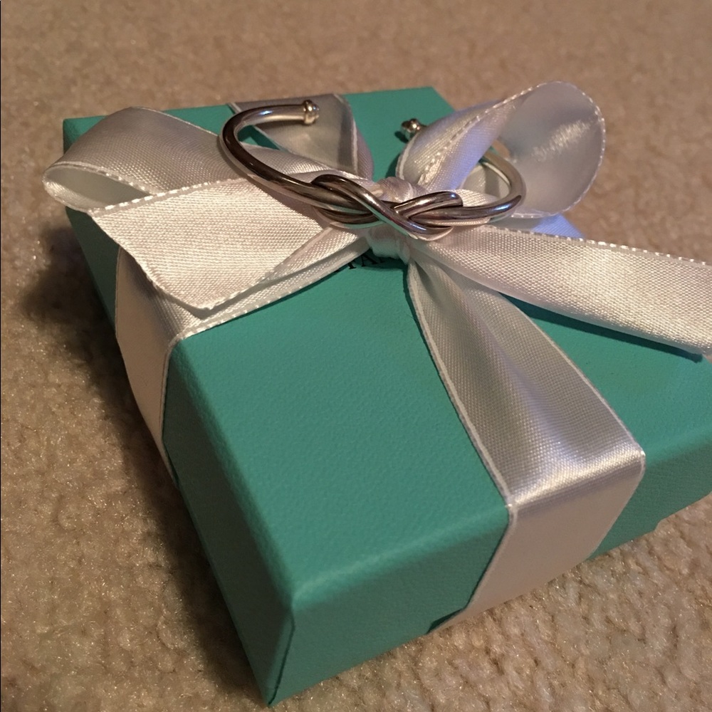 Tiffany's Infiniti symbol bracelet