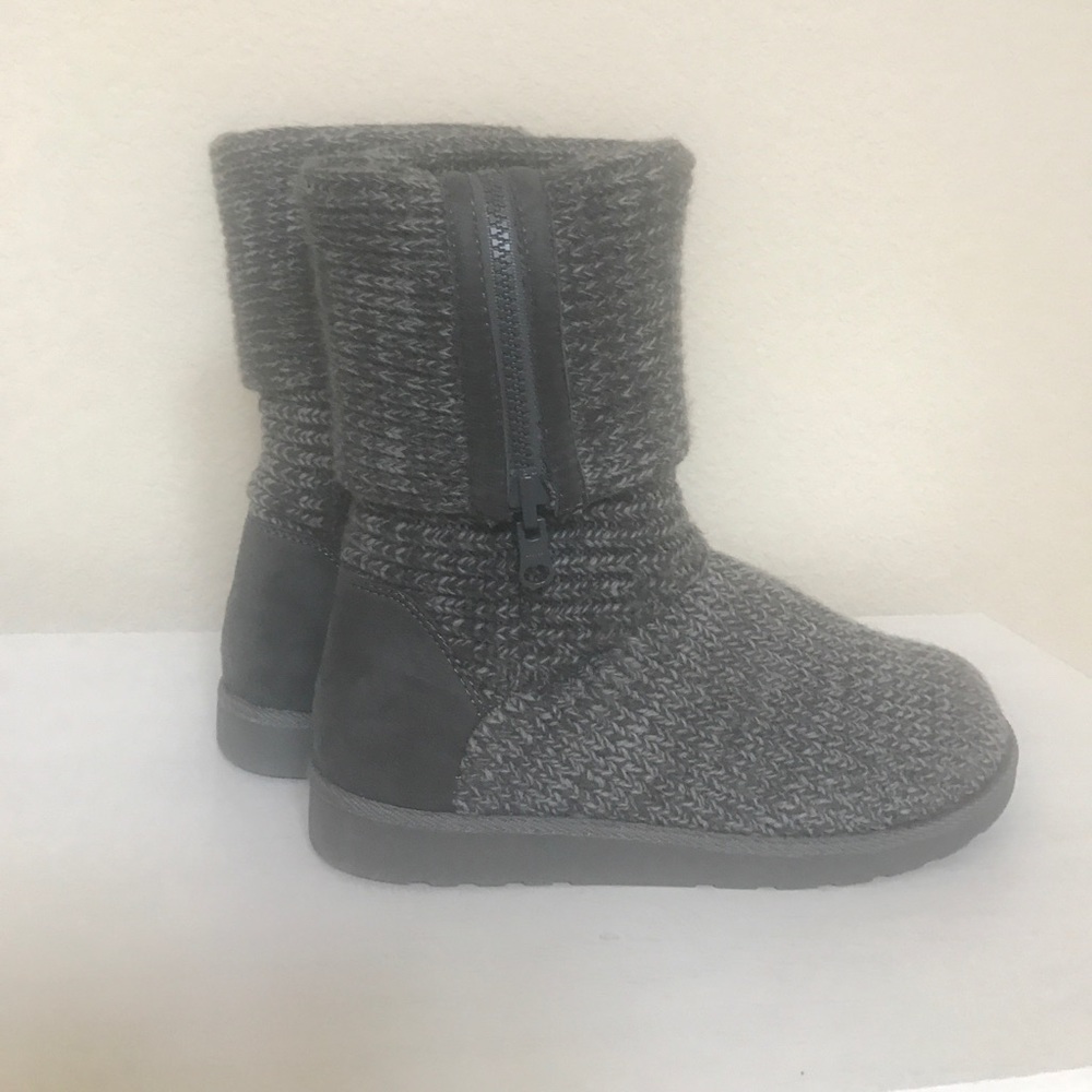 Grey sweater boots