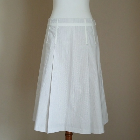 GAP Dresses & Skirts - GAP White and Blue Pinstripe A Line Circle Skirt