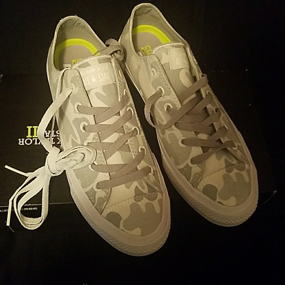 Men's shoes