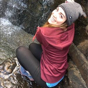 Meet your Posher, Carly