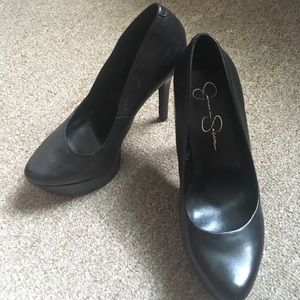 Jessica Simpson Shoes - Jessica Simpson Waleo pumps. Size 6.5 Jessica Simpson Shoes - Jessica Simpson Waleo pumps. Size 6.5