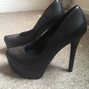 Jessica Simpson Shoes - Jessica Simpson Waleo pumps. Size 6.5 Jessica Simpson Shoes - Jessica Simpson Waleo pumps. Size 6.5