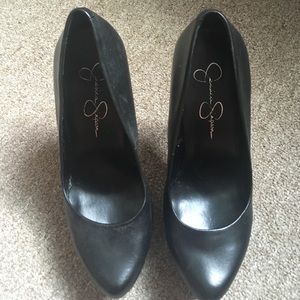 Jessica Simpson Shoes - Jessica Simpson Waleo pumps. Size 6.5 Jessica Simpson Shoes - Jessica Simpson Waleo pumps. Size 6.5