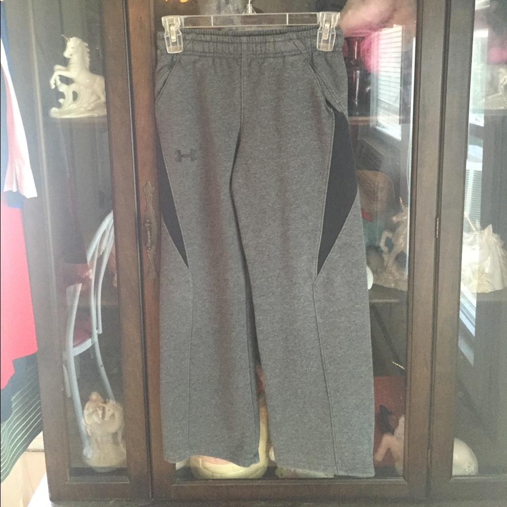 Young Men's Under Armour Gray Sport Coldgear Small