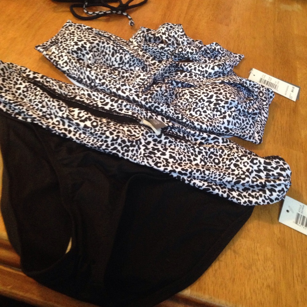 *new with tags* Kenneth Cole bikini