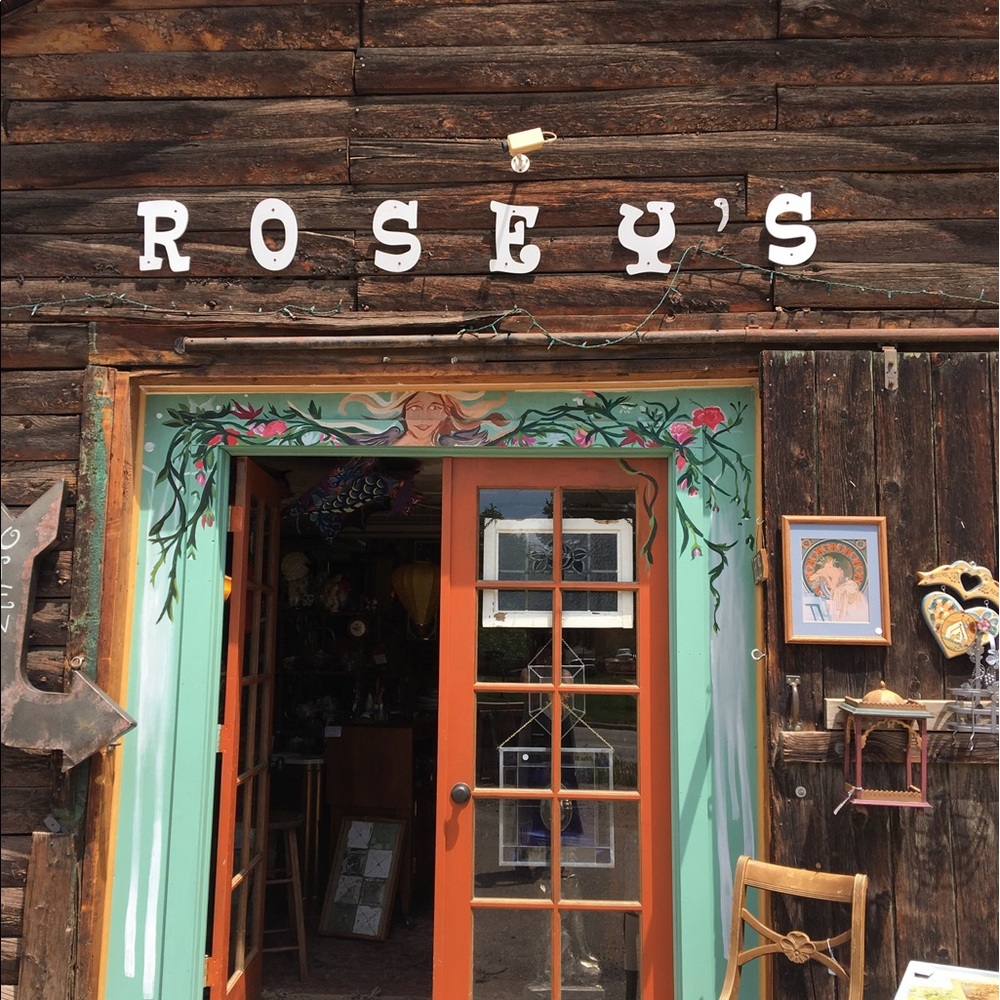 Meet your Posher, Rosey