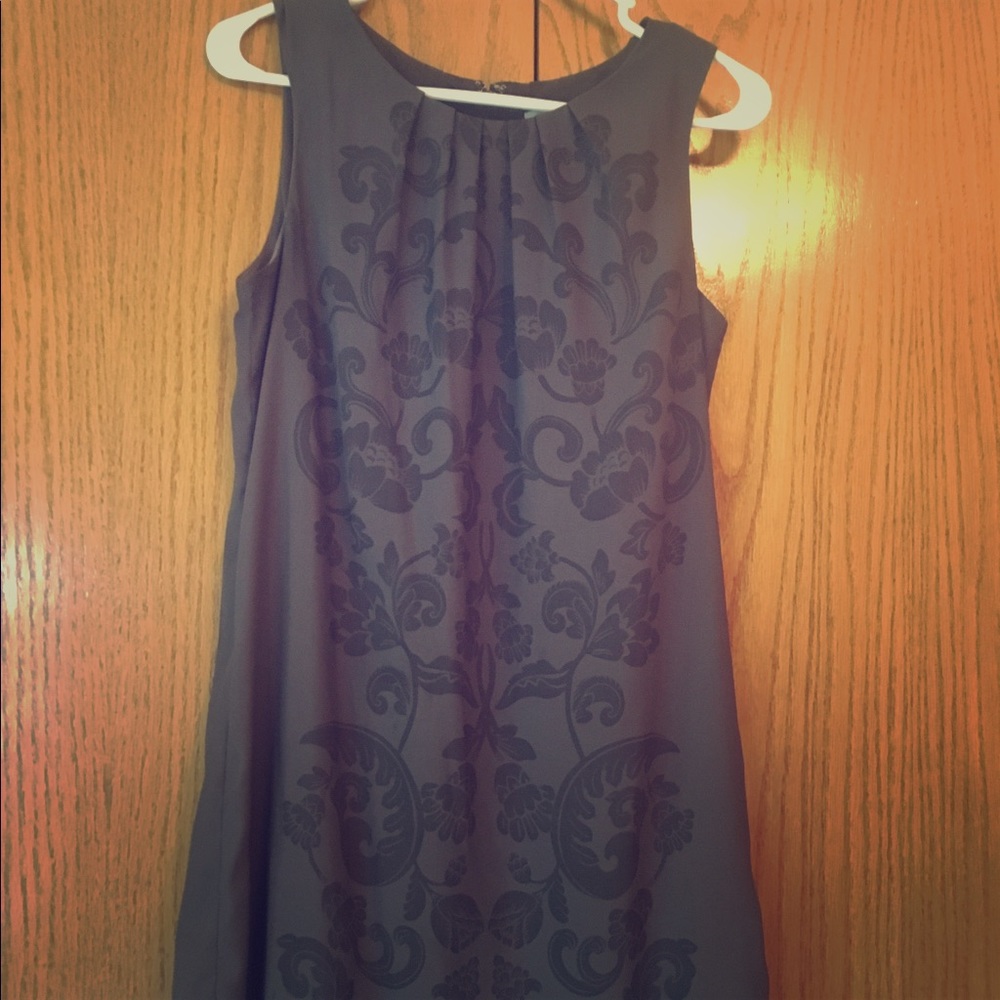 Gorgeous dress!! 👗