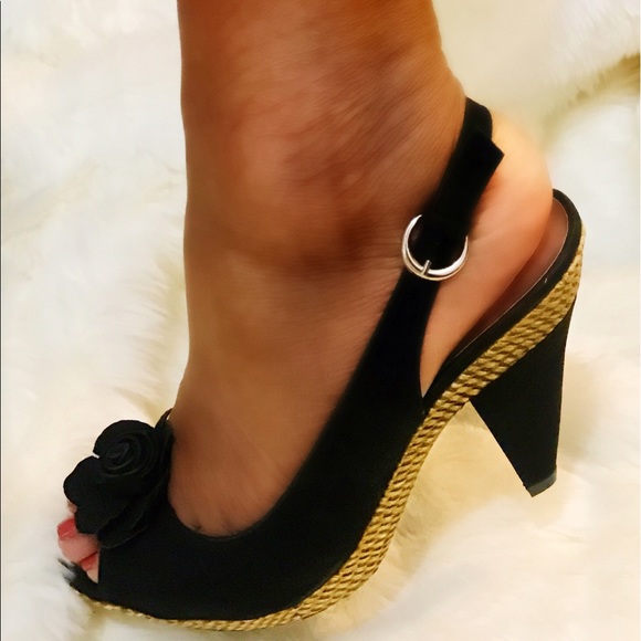 *SOLD*Bucco Heel Espadrille Sandal Black 8.5 NIB - Picture 3 of 8