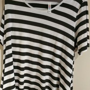 GUC Lularoe XL Perfect Tee Black White Stripes