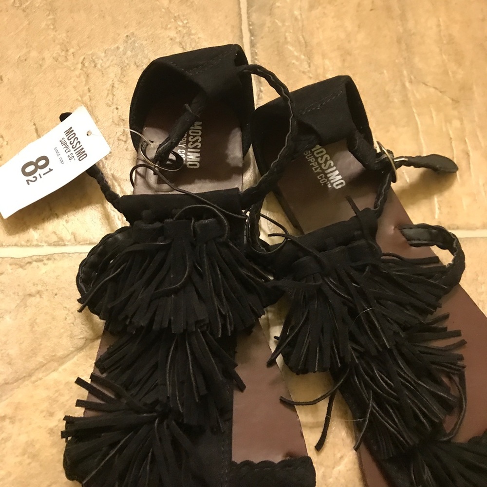 Fringe sandals - Picture 2 of 3