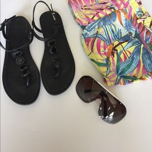 VINCE CANUTO BLACK SANDALS