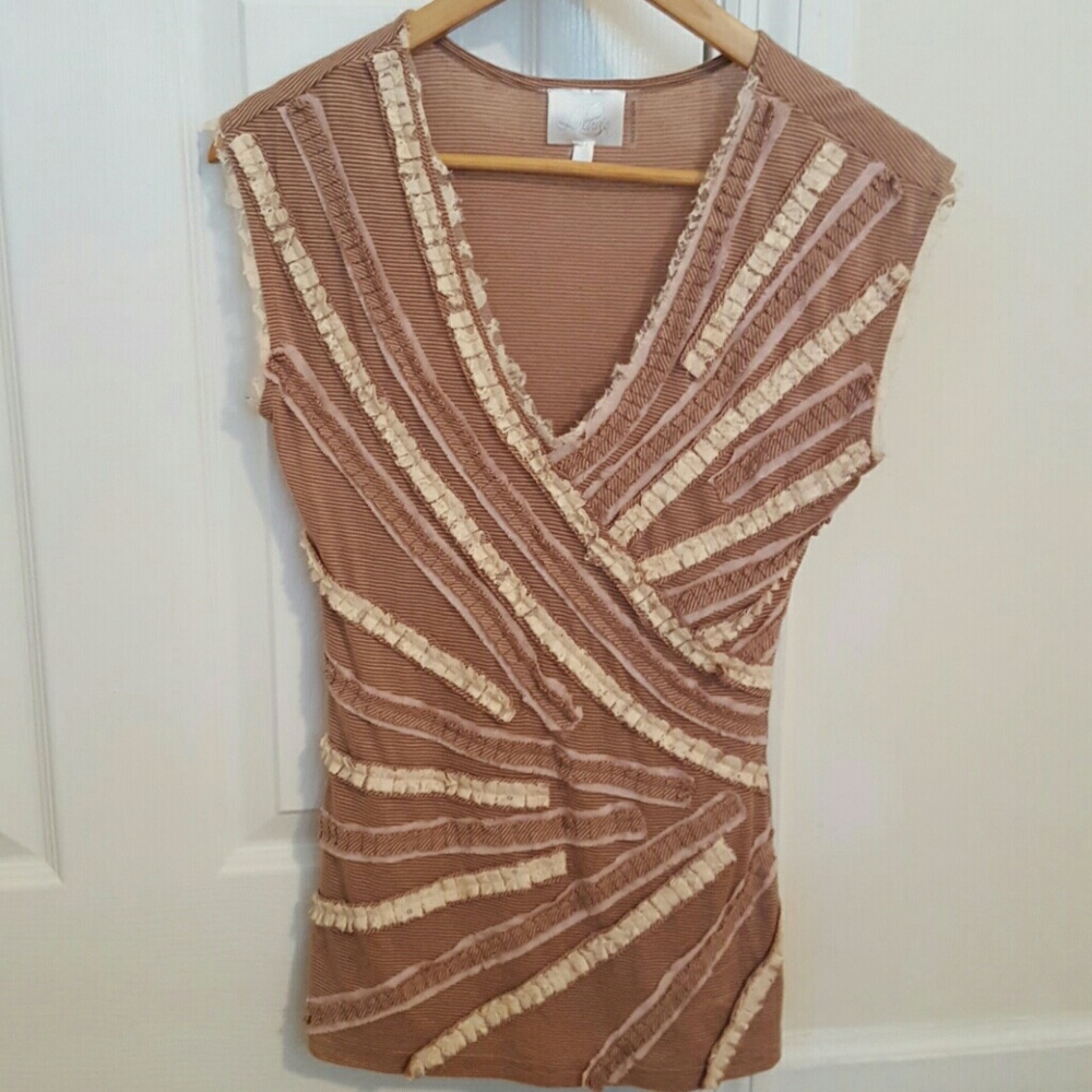 Sleeveless top