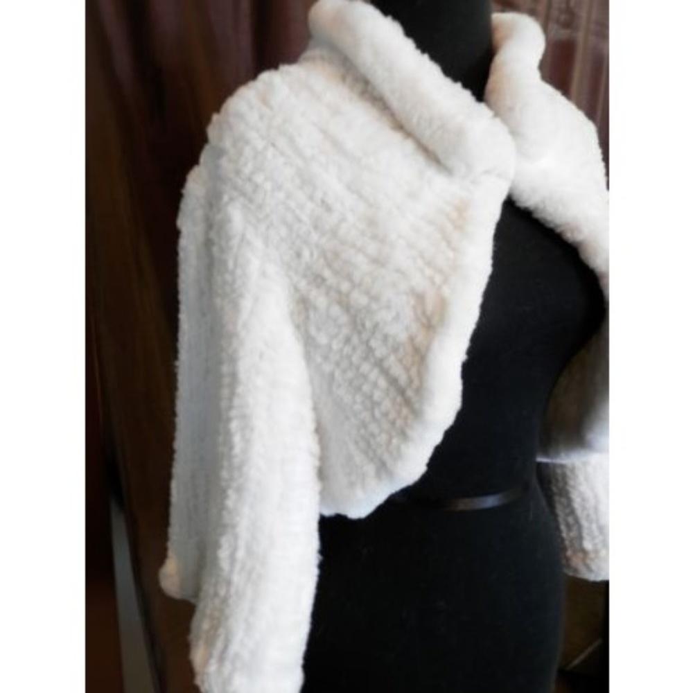 SOLD White rex rabbit fur bridal bolero/shrug - Picture 3 of 7