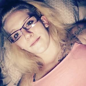 Meet your Posher, Caitlain