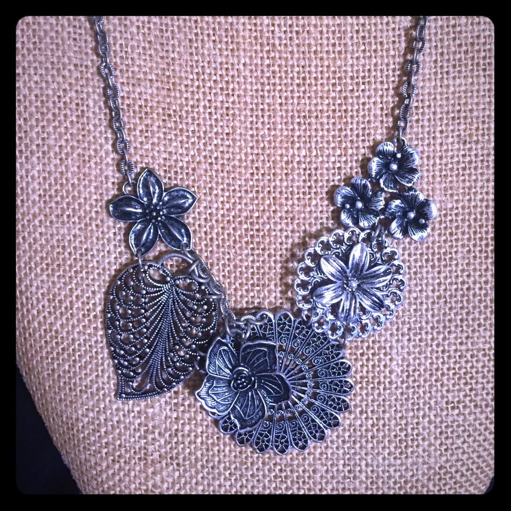 Premier silver necklace