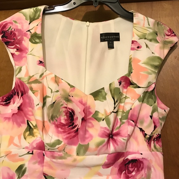 Floral Sweethart dress - Picture 2 of 3