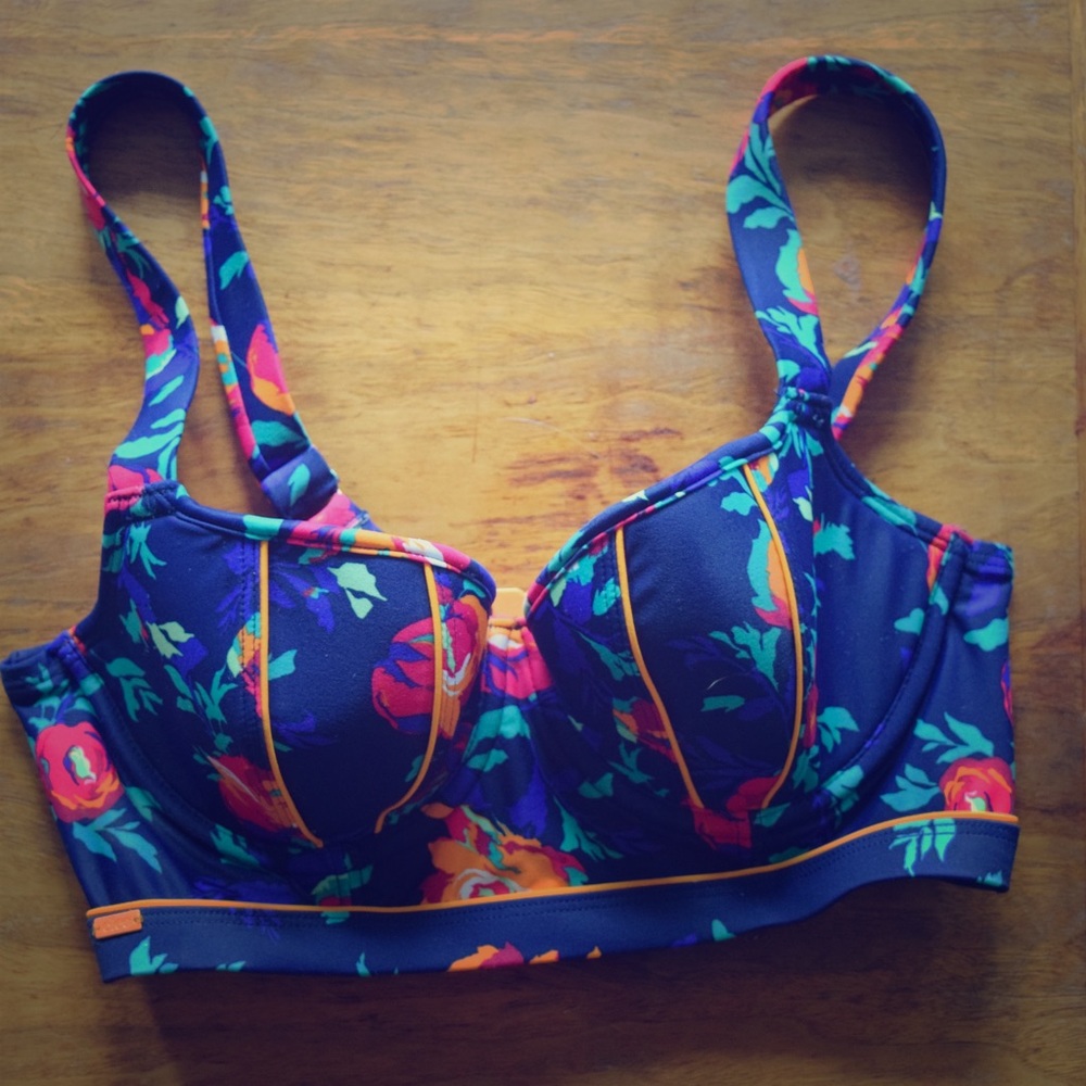 Bikini bathing suit top