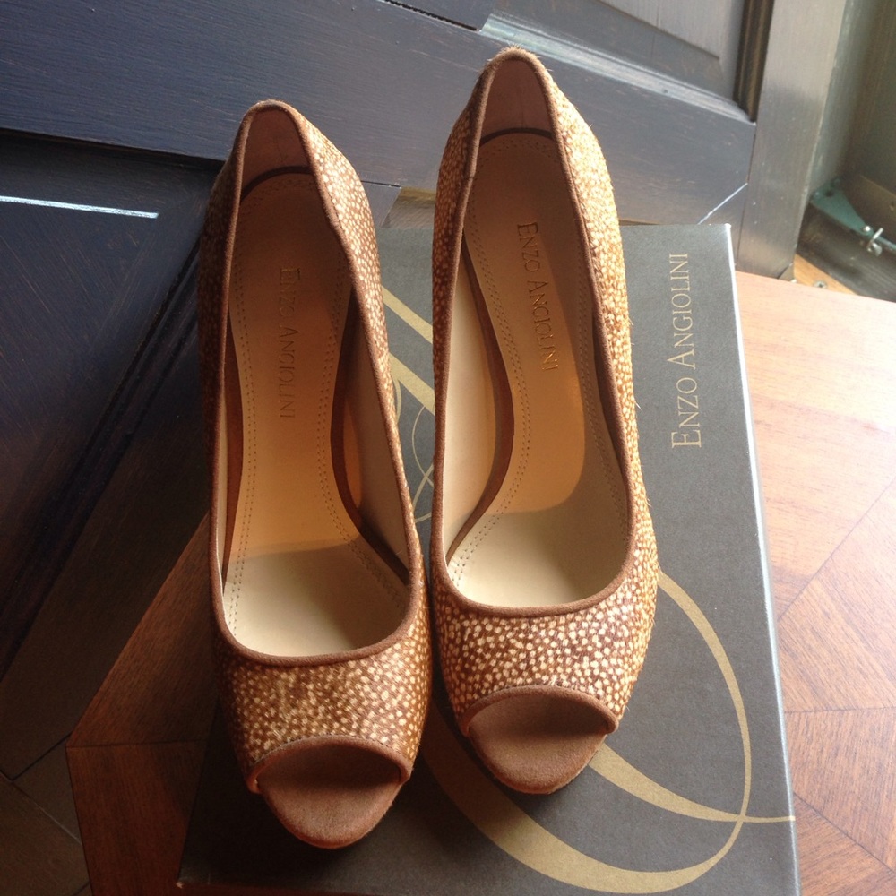 Enzo Angiolini Sully peep toe