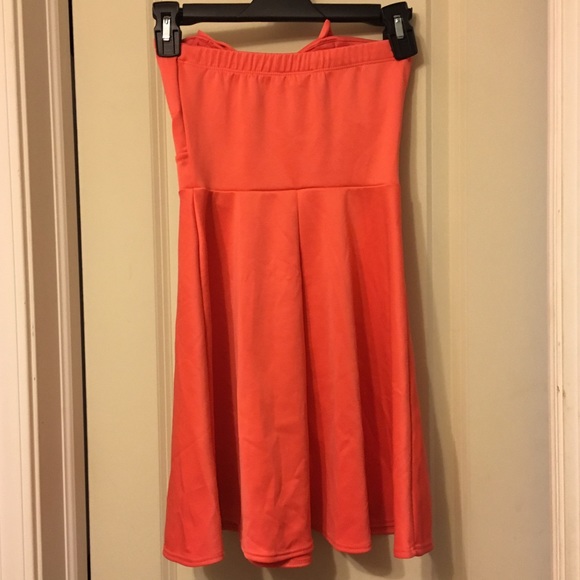 LAST CHANCE BEFORE DONATING Never worn! Strapless Coral Mermaid Bow Dress XS - Picture 3 of 6