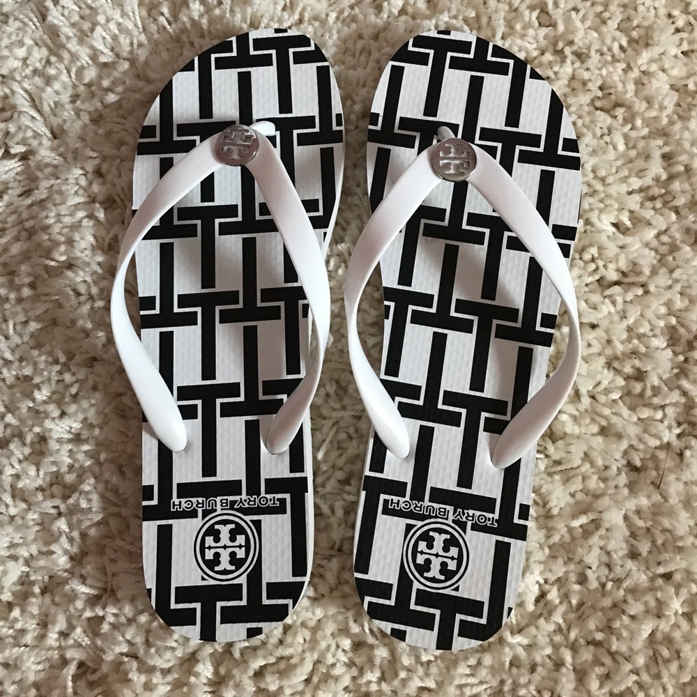 Tory burch flip flops