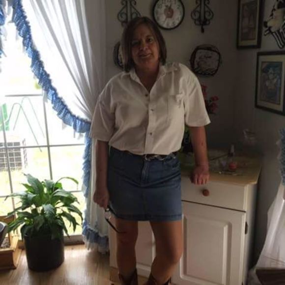 Meet your Posher, Dona - Picture 1 of 1
