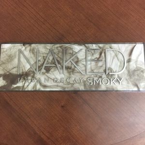 Urban Decay Smoky Palette