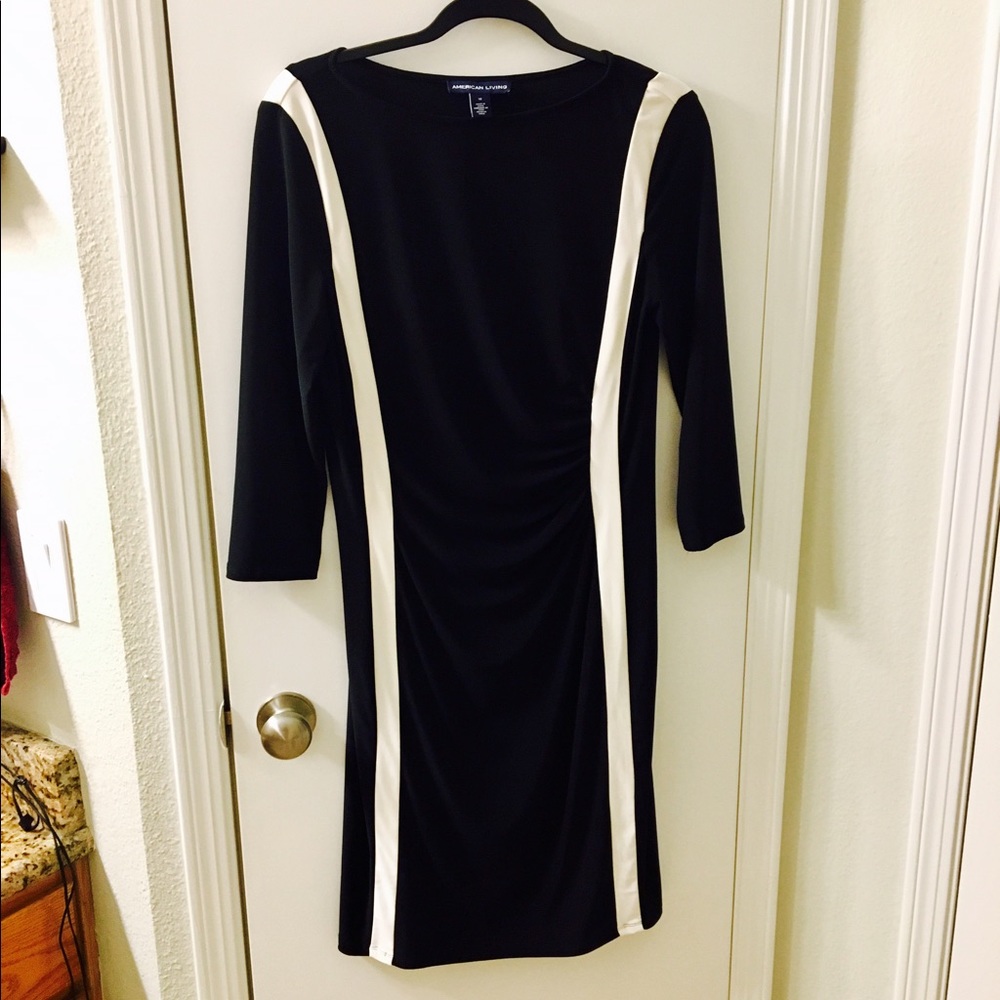 Adorable black and white dress!