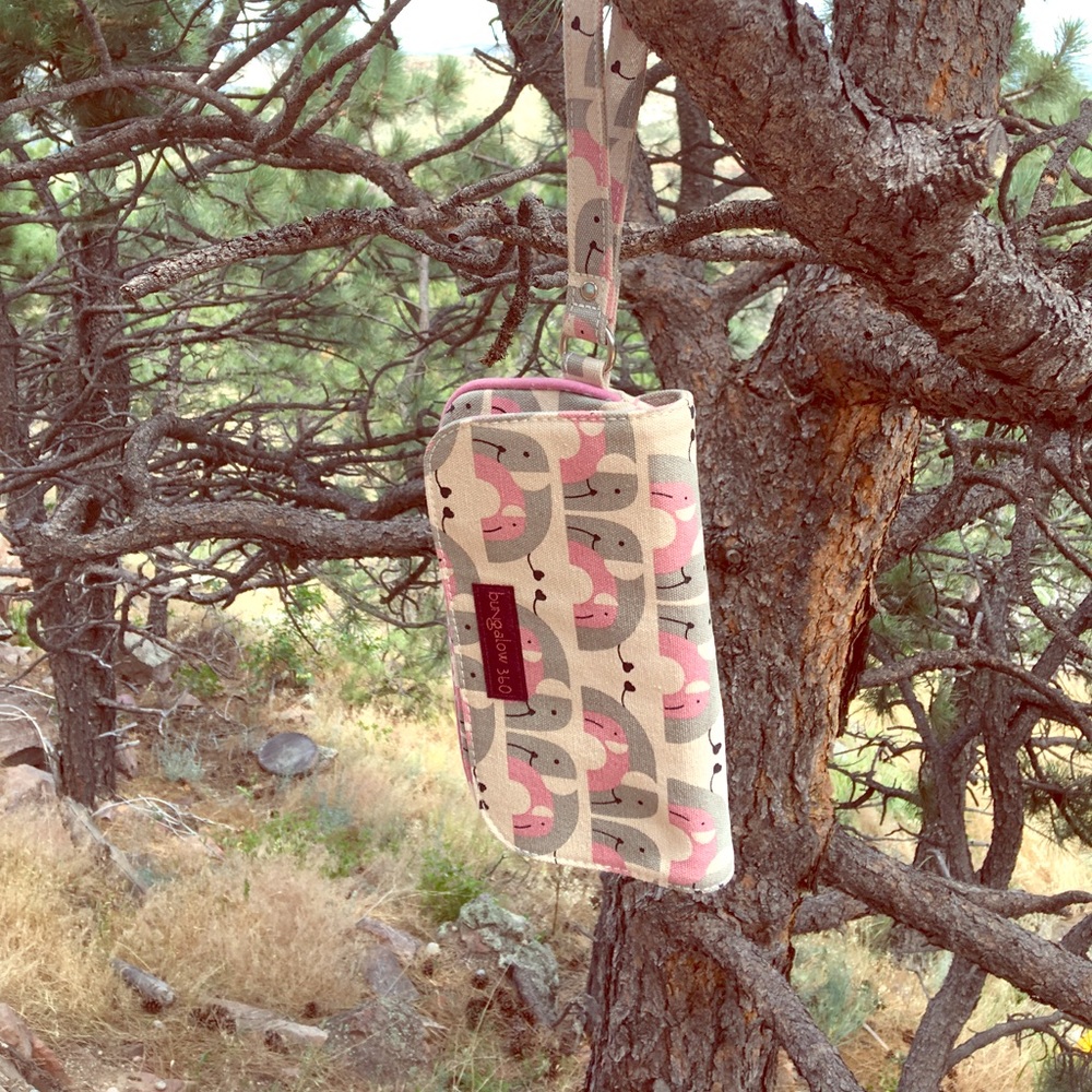 BUNGALOW 360 CLUTCH WITH STRAP