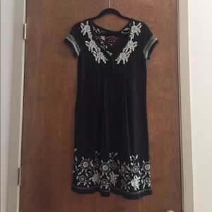 JW Los Angeles Joy Love Light XS embroidered dress