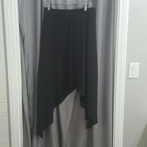 🎊HP🎊➕ Black lined shark bite midi skirt