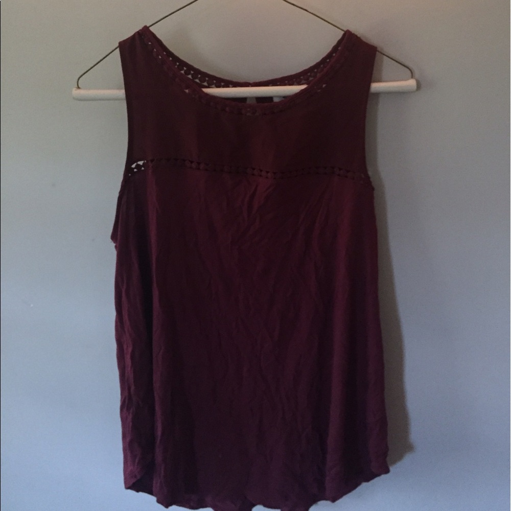 Old Navy maroon top
