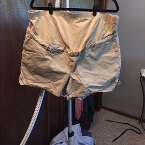 Old navy maternity shorts.