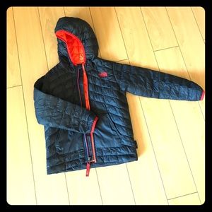 North Face jacket size 5 toddler