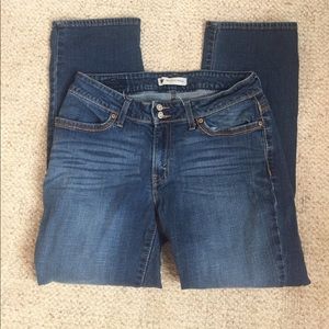 Levi jeans 529