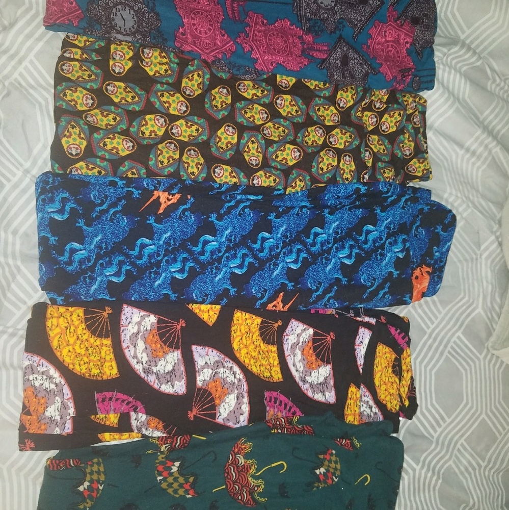 5 pairs of Lularoe OS leggings