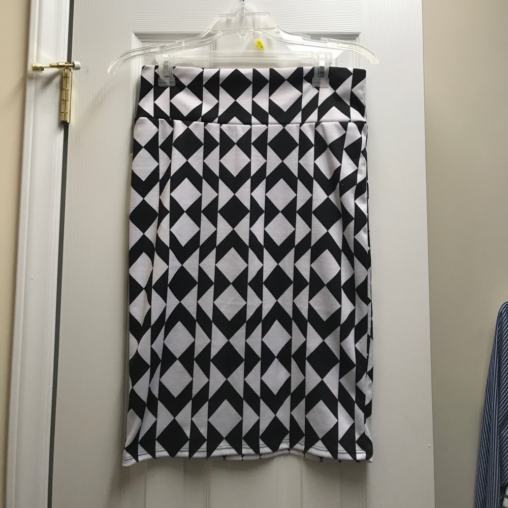 LuLaRoe Cassie Skirt