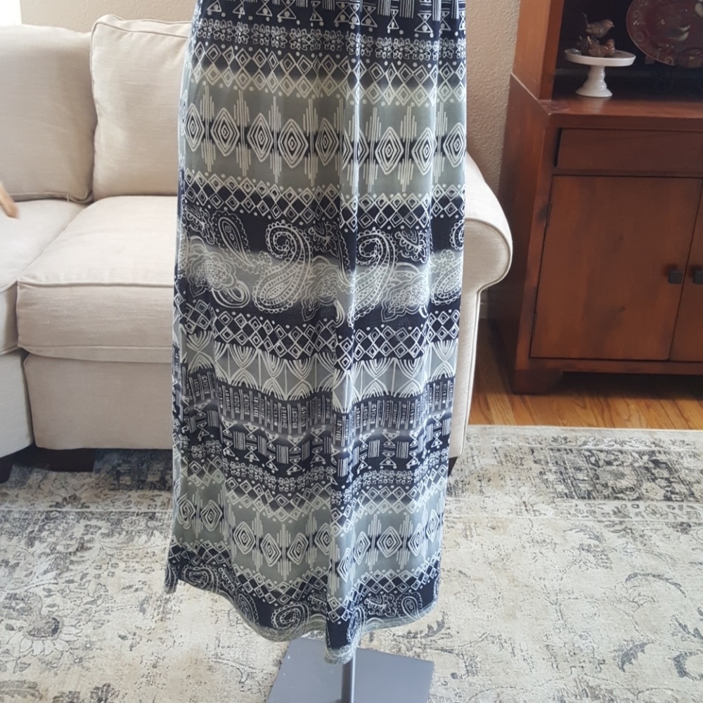 Maxi Dress - Picture 2 of 5