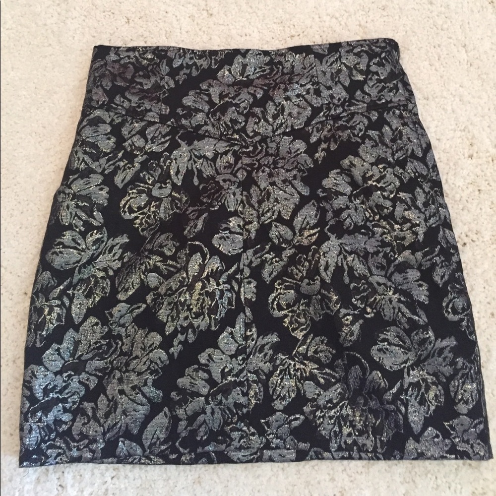 H&M Jacquard Metallic Silver & Black Skirt, Size 8