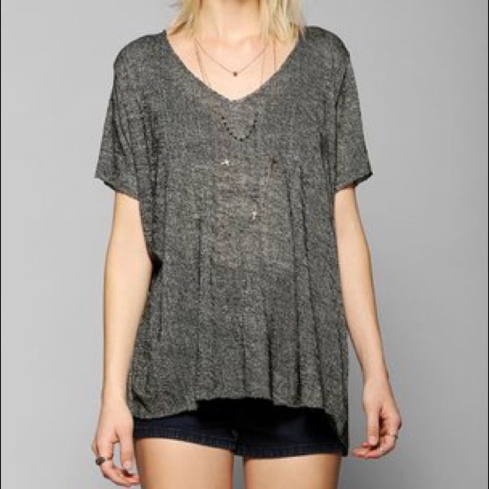 UO Project Social tee