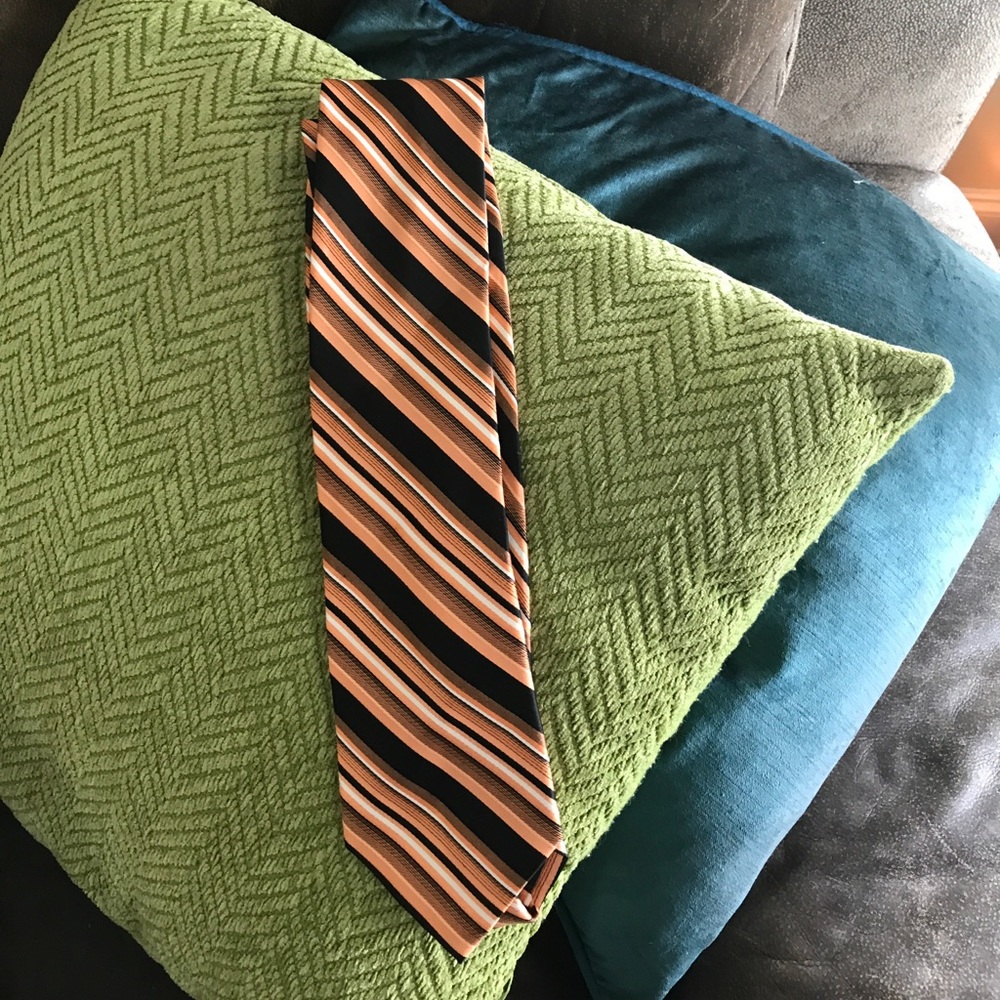 Tie