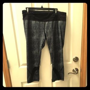 Lululemon Workout Pants - Size 12