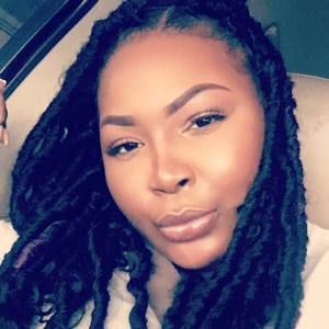 Meet your Posher, Deidre